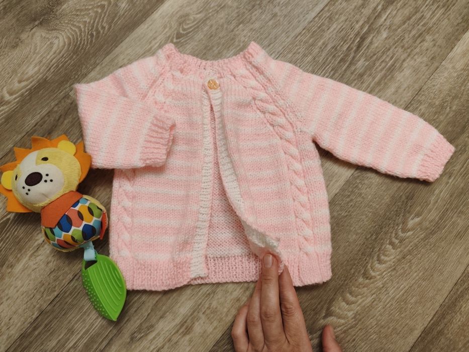 Тепла кофтинка хендмейд