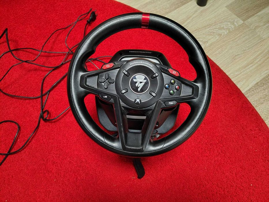 Kierownica thrustmaster t128 + Pedały
