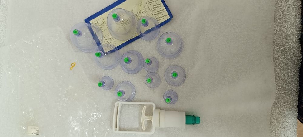 Kit de ventosas. Tem 2 unidades de cada tamanho. São 6 tamanhos. Nova.