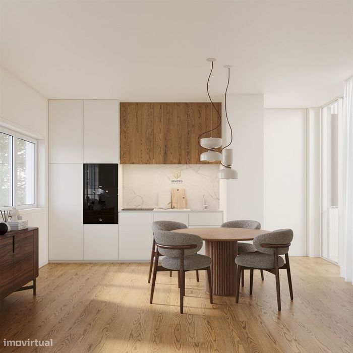 Apartamento T2, com varanda, Centro do Porto