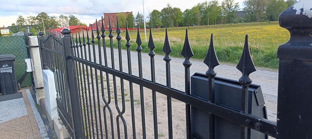 Ogrodzenie stalowe, pełne, kute