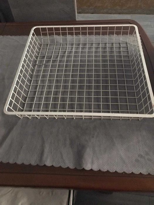 Cesto em arame - branco - Marca Elfa