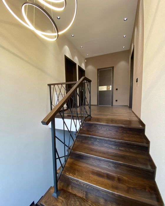 Комплексний ремонт будинків під ключ.