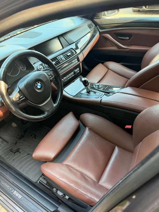 BMW Seria 5 F10 528i 3.0 Benzyna Automat – 2010 – Do naprawy
