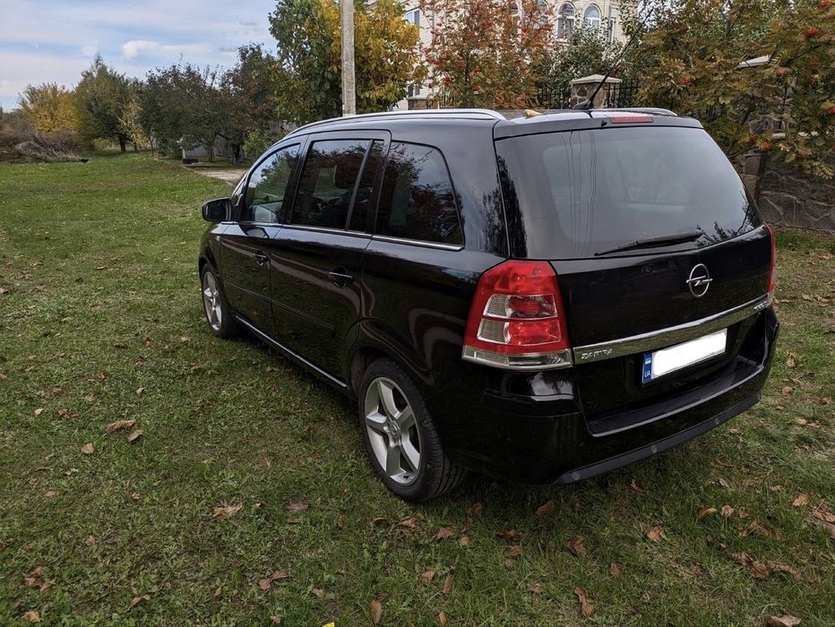 Продам Opel Zafira