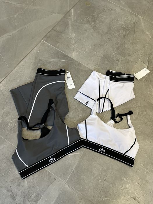 Aloyoga, костюм alo yoga, alo костюм топ ало