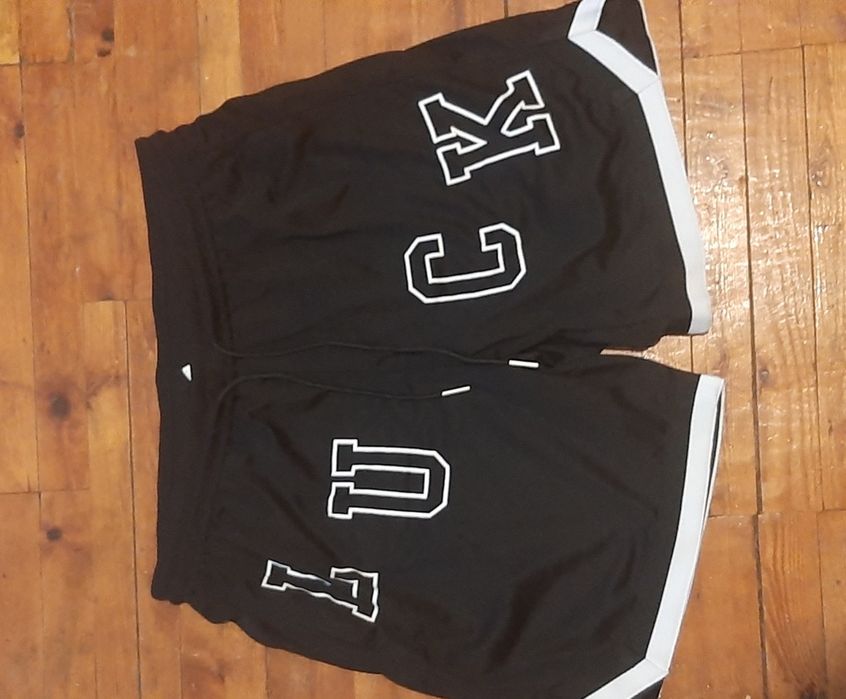 Мужские спортивные шорты