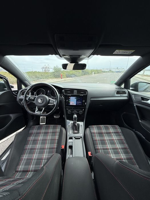 Volkswagen Golf GTI 7.5