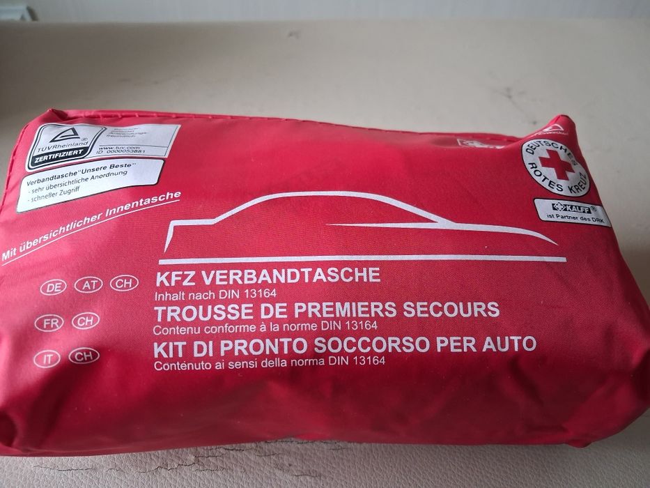 Автомобильная аптечка.