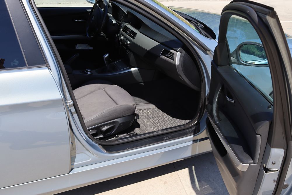 Продам bmw 320d e91