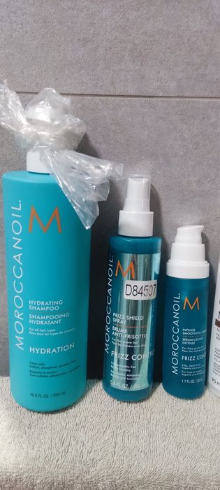 Moroccanoil zestaw raz użyty kupiony w salonie fryzjerskim nietrafiony szampon nawilżający serum olejek na puszenie