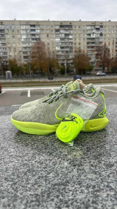 Nike LeBron XXI "Algae" [ EUR 42, EUR 42.5]