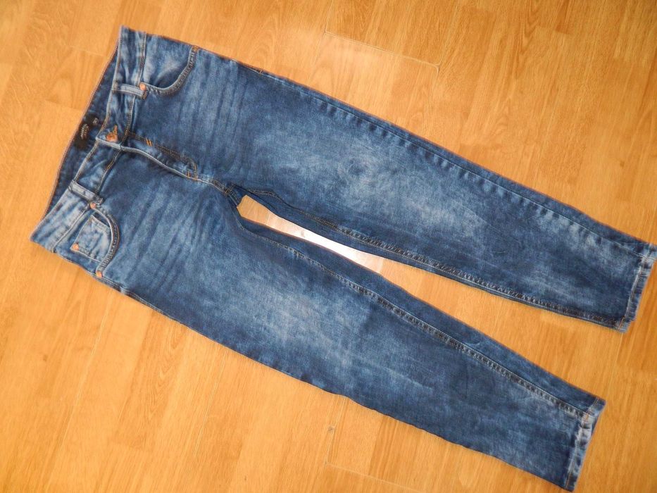 Reserved spodnie jeansowe roz 36