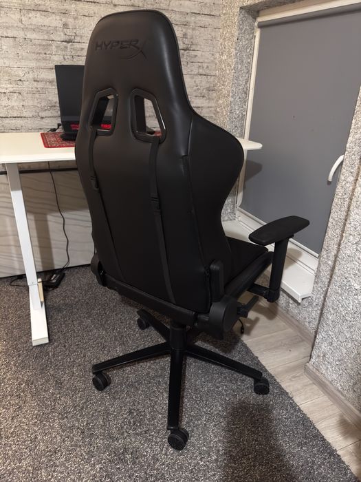 Ігрове крісло hyper X jet black
