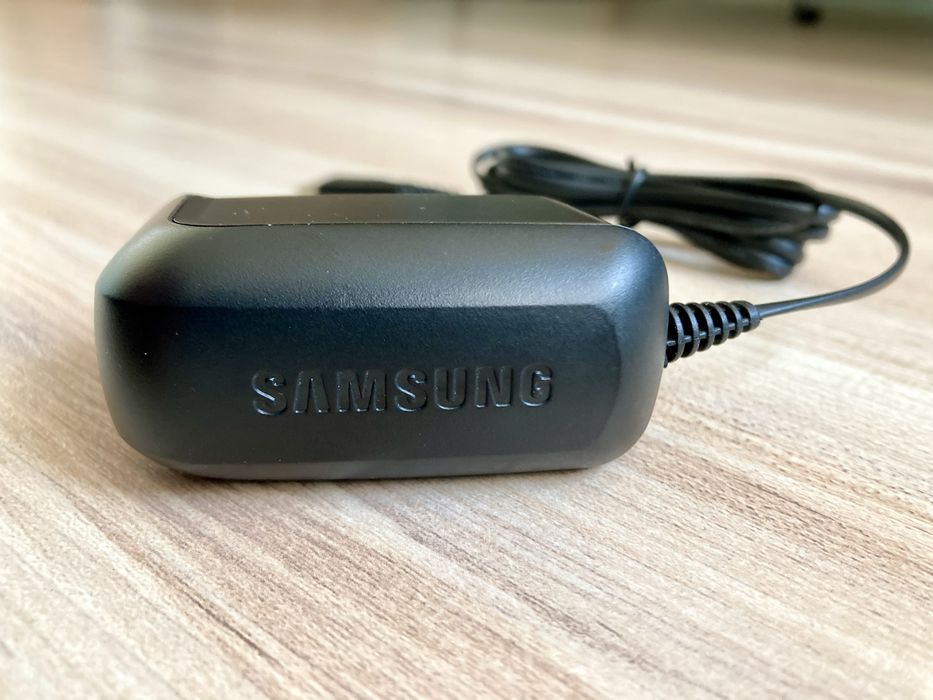 Oryginalna ładowarka Samsung ЕТАЗUЗ0ЕВЕ 0.55A