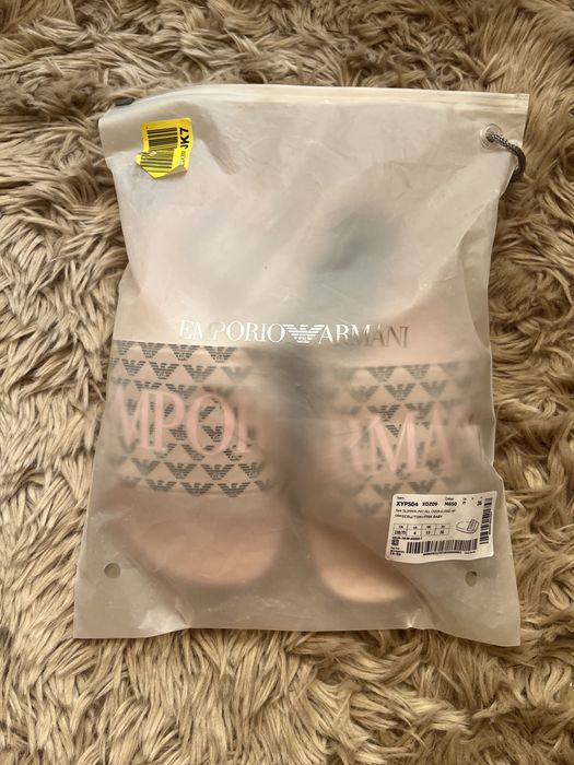 Emporio Armani klapki logowane monogram slipper pvc all over logo r 36