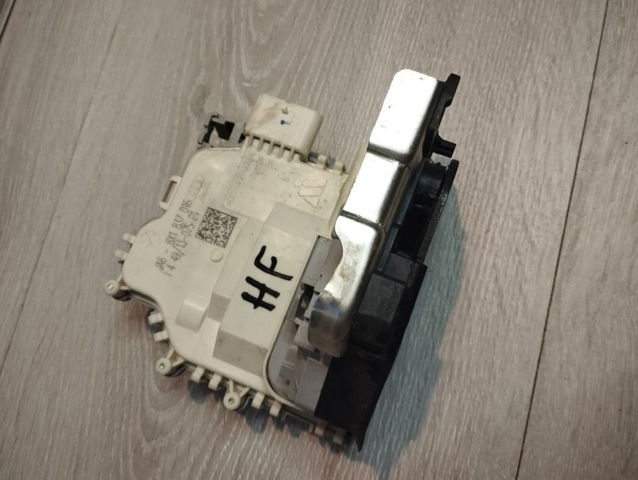 Zamek drzwi PRAWY PRZÓD AUDI ] 22ovoko