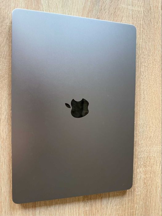 Macbook Air 15 M3 8/256