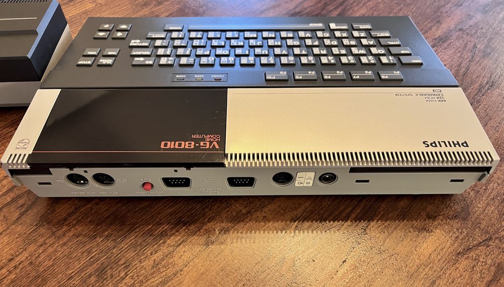 Computador Philips VG-8010 MSX impecavel