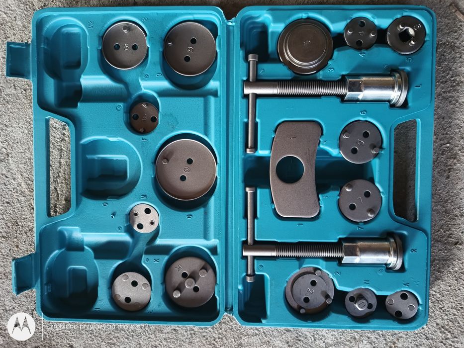 Garaż wynajmę miejsce/rezerwacja