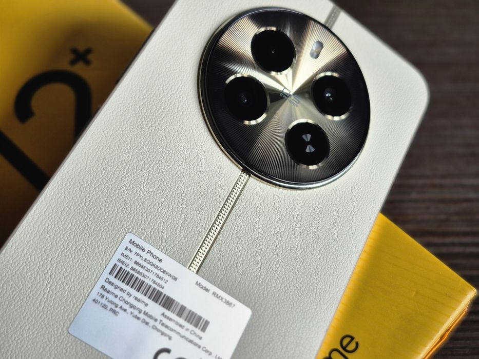 Smartfon Realme 12+ 5G beżowy folia (3827)