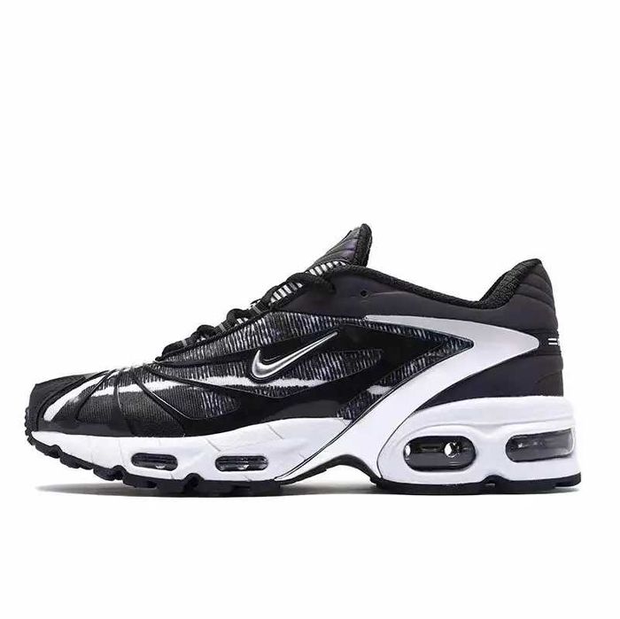 кросівки Nike Air Max Tailwind 5