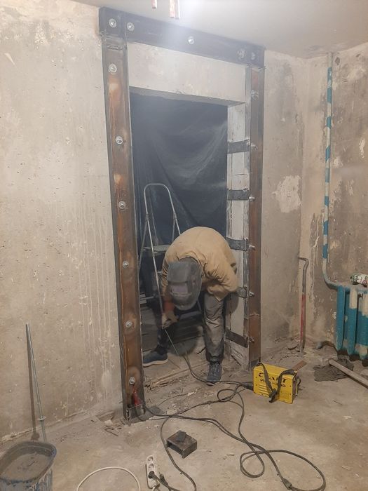 Алмазная резка дверных проемов.бурение под вентиляцию Демонтаж