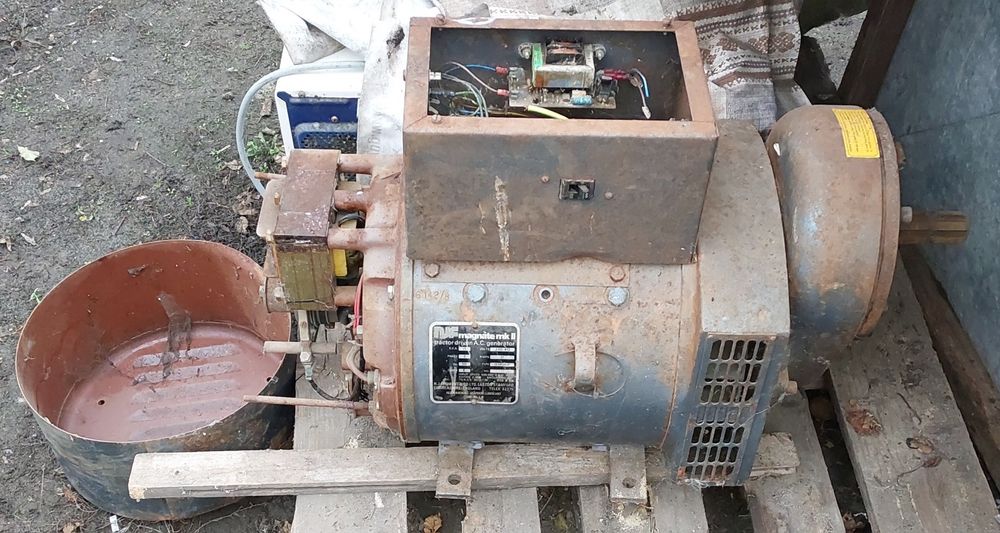 Генератор тракторний 380 В