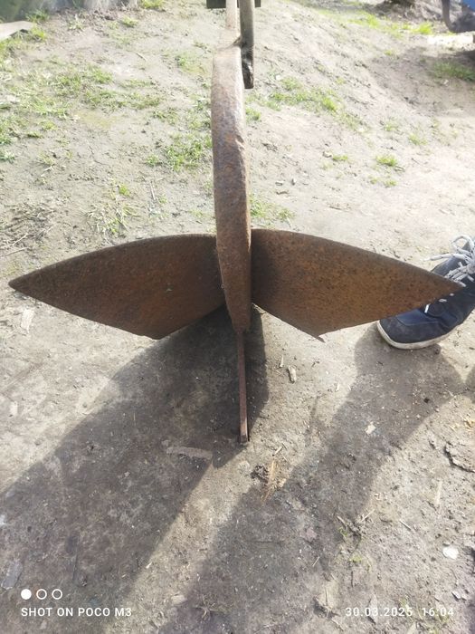 Продам плуг распашник