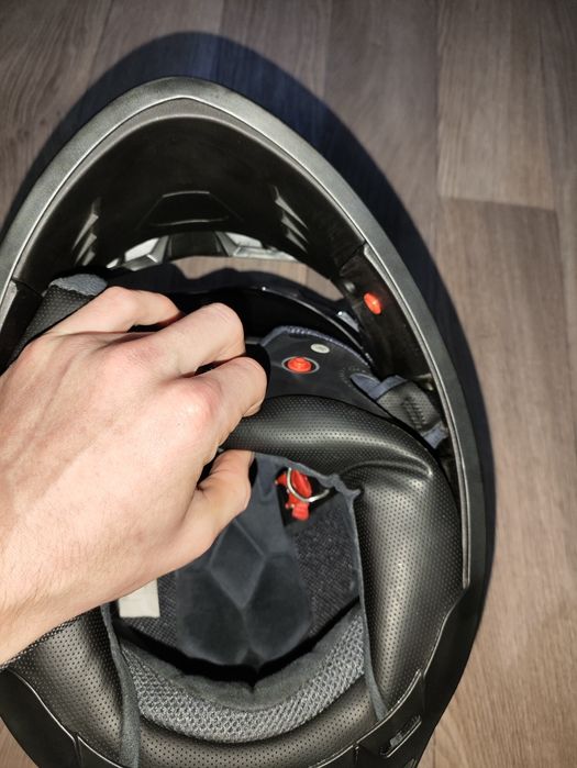 Мото-шлем в очень хорошем состоянии