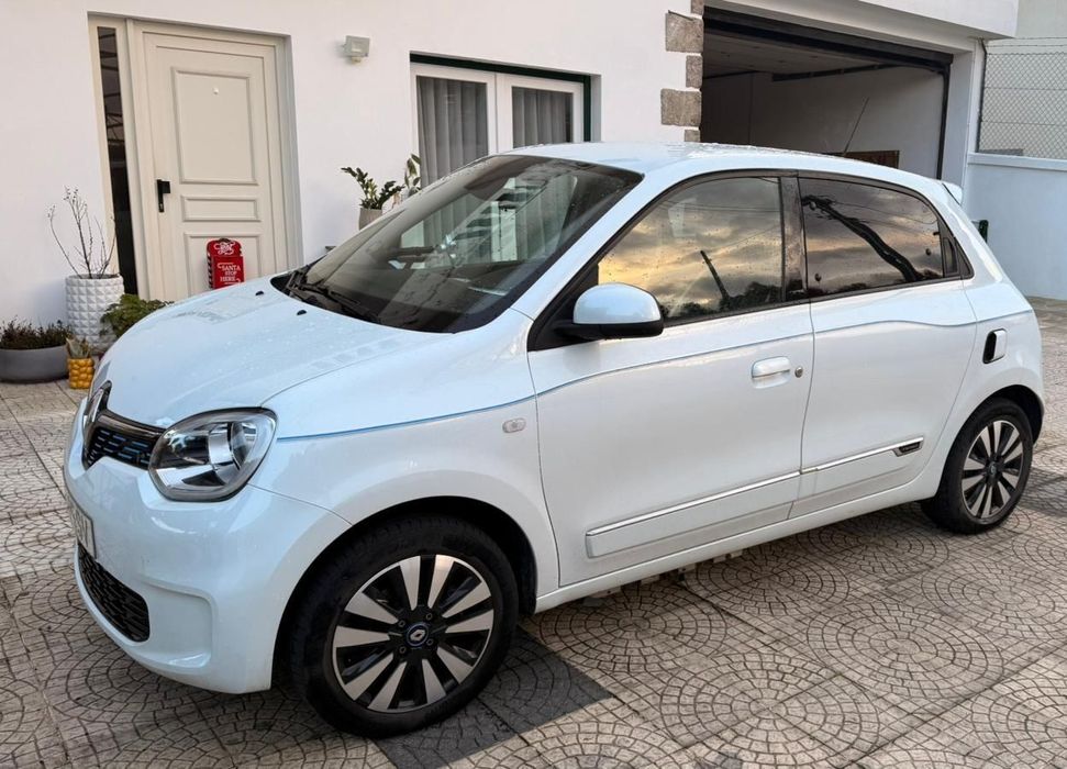 Renault Twingo E-Tech. 22 Urban Night