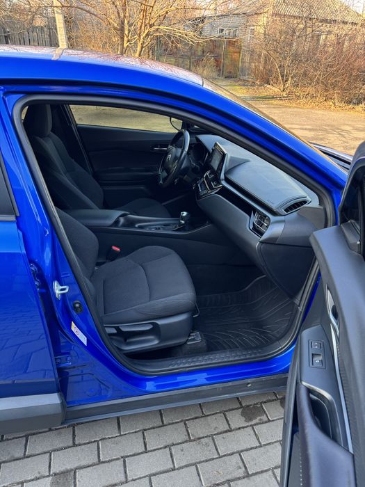 Toyota C-HR 2018 року