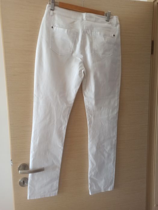 Jeansy białe F&F 40
