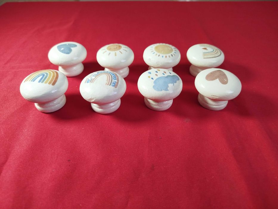 ручки  деревянные к мебели 8 шт