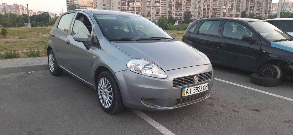 Продам  Fiat Grande Punto 2010р., Бензин, 1.4 л автомат