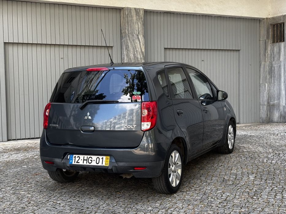 Mitsubishi Colt 1.1 Invite | 98.000 km | AC | Muito Estimado