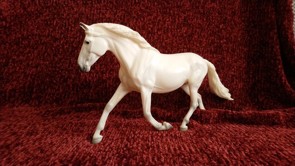 Breyer Traditional - Fantasia Del C - figurka konia