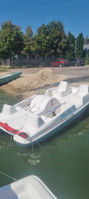 Водних велісипедів (катамарани) Fiesta 5 Б/У