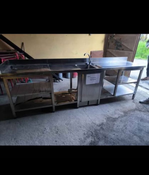 Bancas em inox 2
240*60 (c/calha café) - 350€
280*60 (c/1 lava loiç