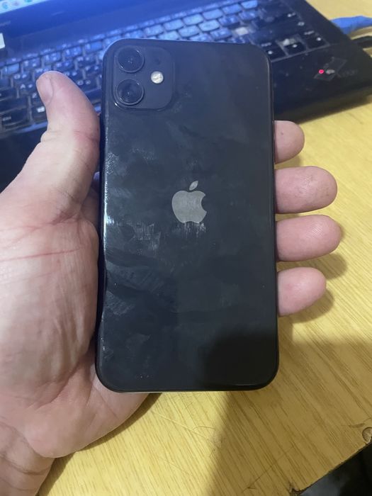 Продам айфон 11/64
