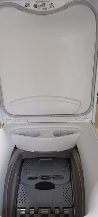 Lava roupa mais estreita e seminova