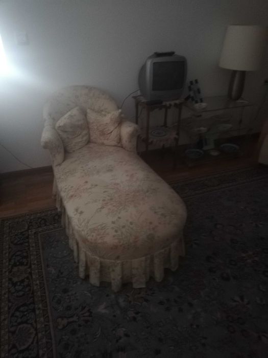 Chaise longue modelo clássico.