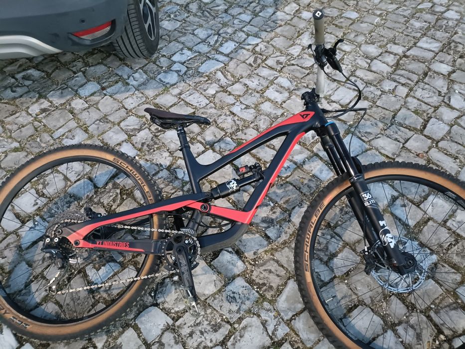 Bicicleta Enduro YT Industries CAPRA 29"