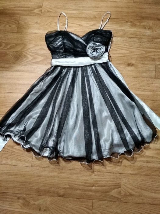 Женская одежда, нарядное платье