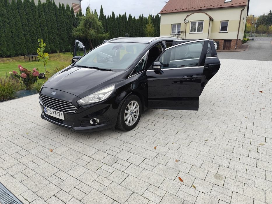 Ford S-Max