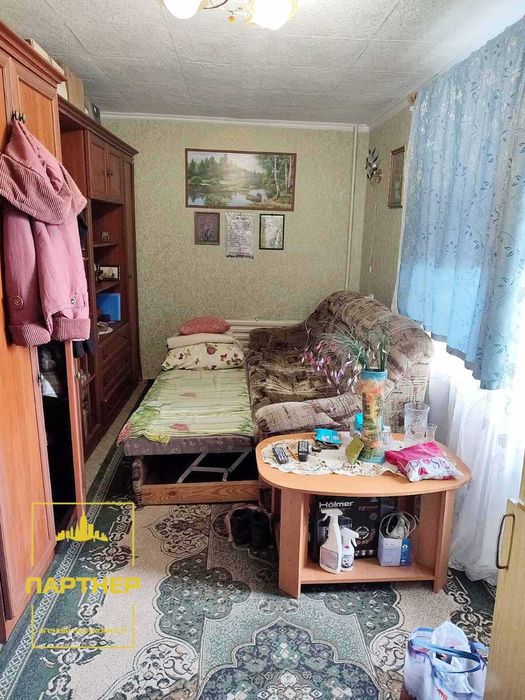 Продам  2  окремі  кімнати  у малосімеці   Кременчук