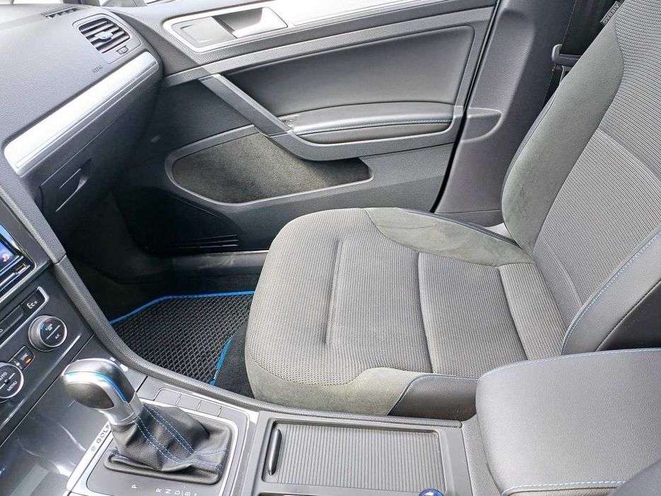 Продаж VW e-Golf