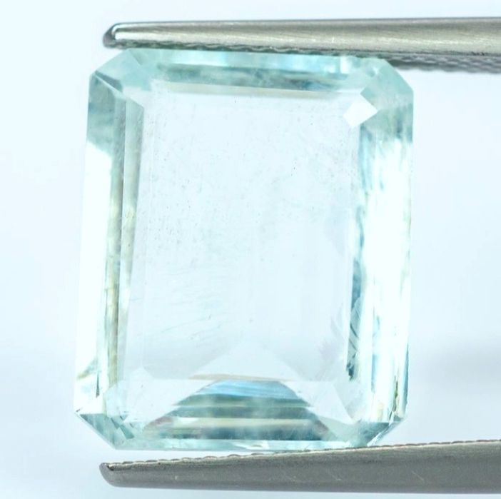 Água Marinha 7.74 ct cor Rara