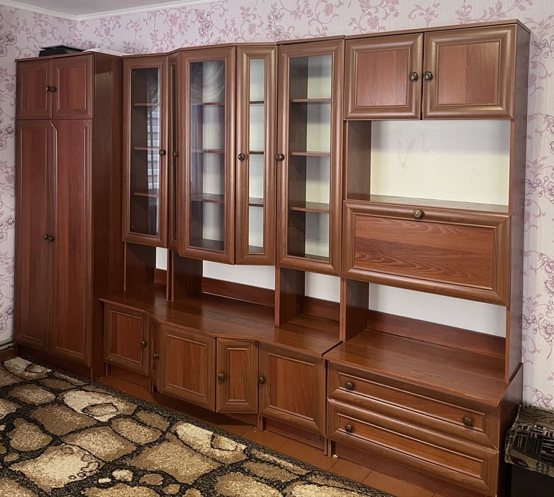 Продам меблеву стінку.