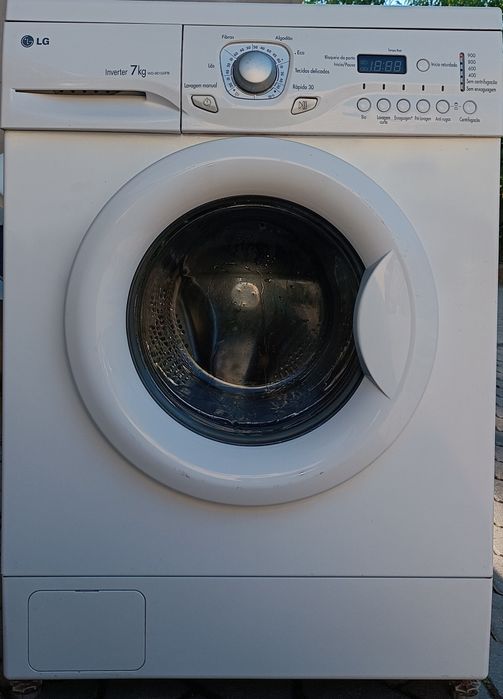 Máquina de lavar roupa LG